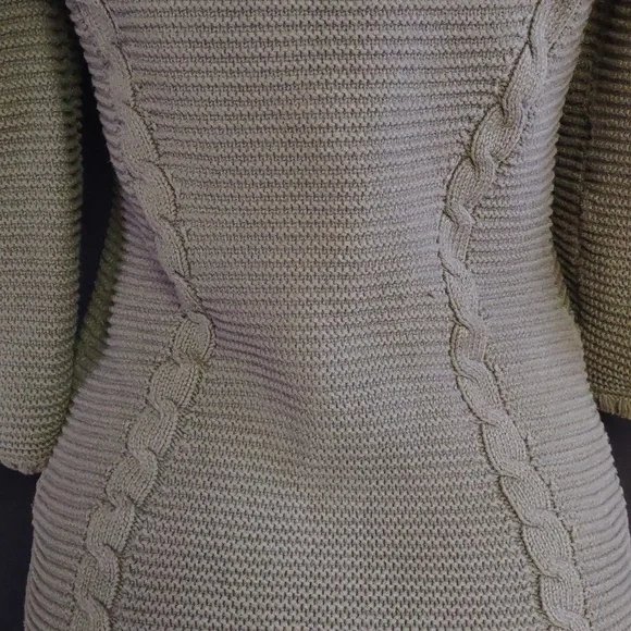 Calvin Klein Jeans Women's Sweater Small - Picture 8 of 9